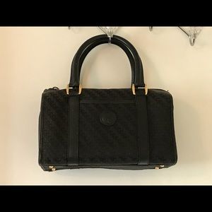 Vintage Gucci black “G” logo purse